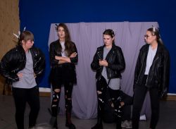 Młodzieżowa grupa teatralna PoZaMarginesem zagrała...